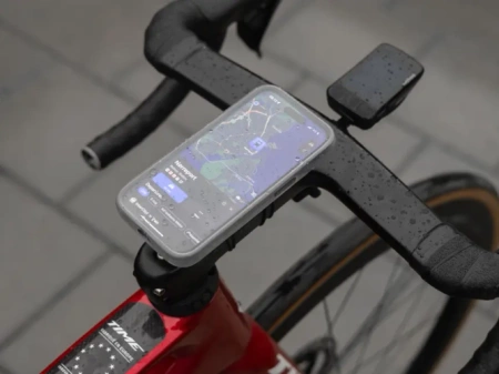 Nakładka przeciwdeszczowa Quad Lock® MAG - iPhone 16